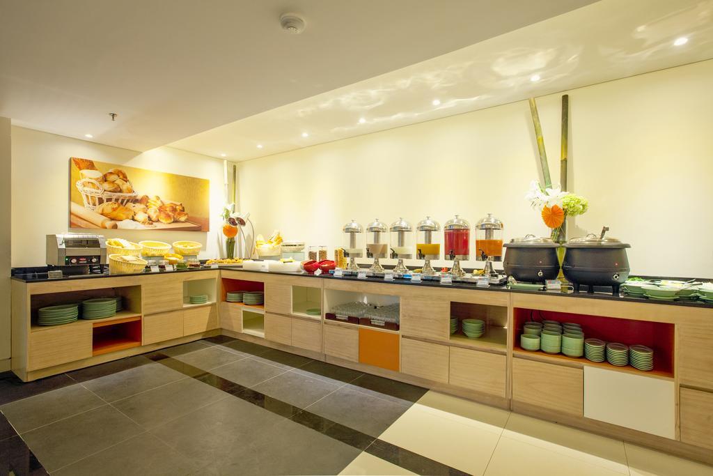 Harris Hotel