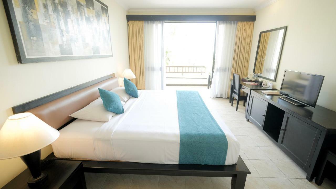 Blue Point Bay & Resort 4*
