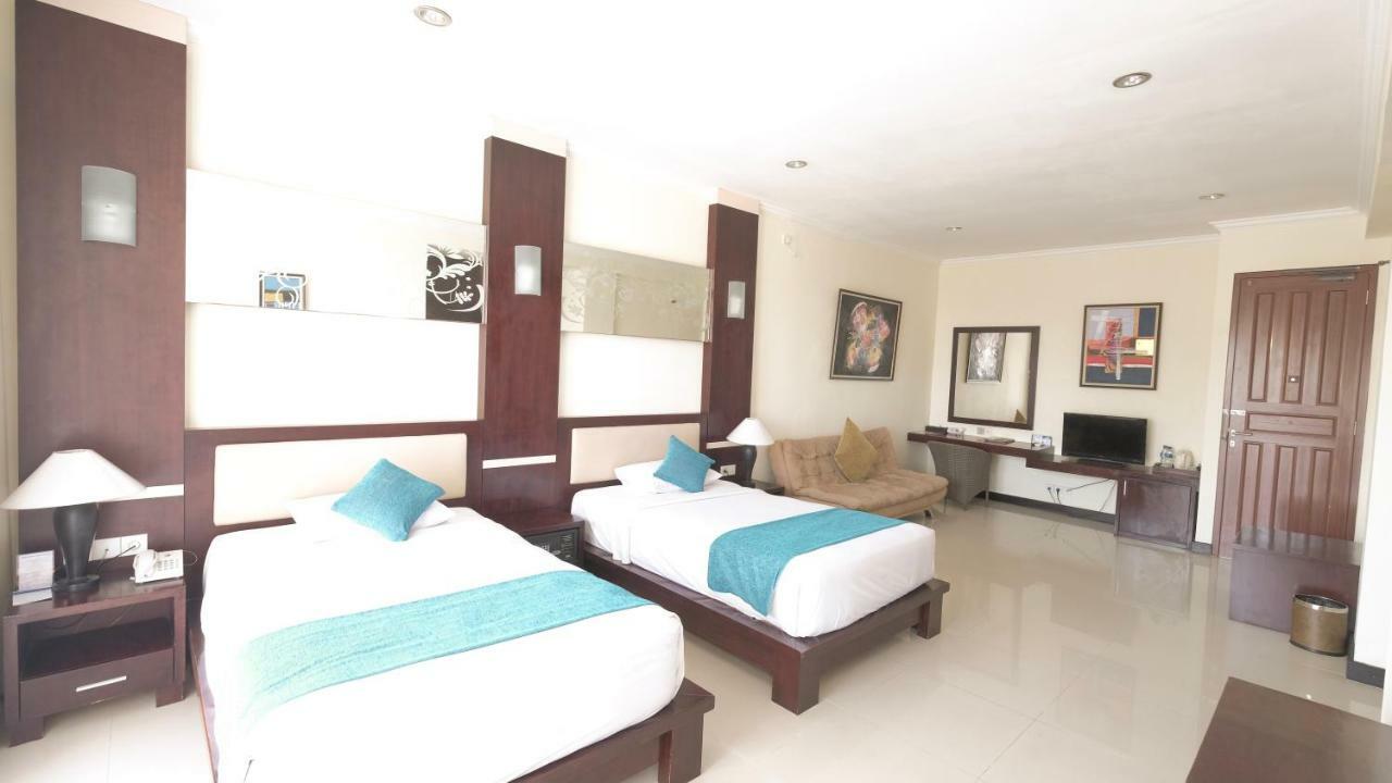 Blue Point Bay & 4* Uluwatu (Bali)