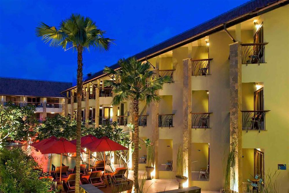 Hotel Ibis Styles Bali 4*