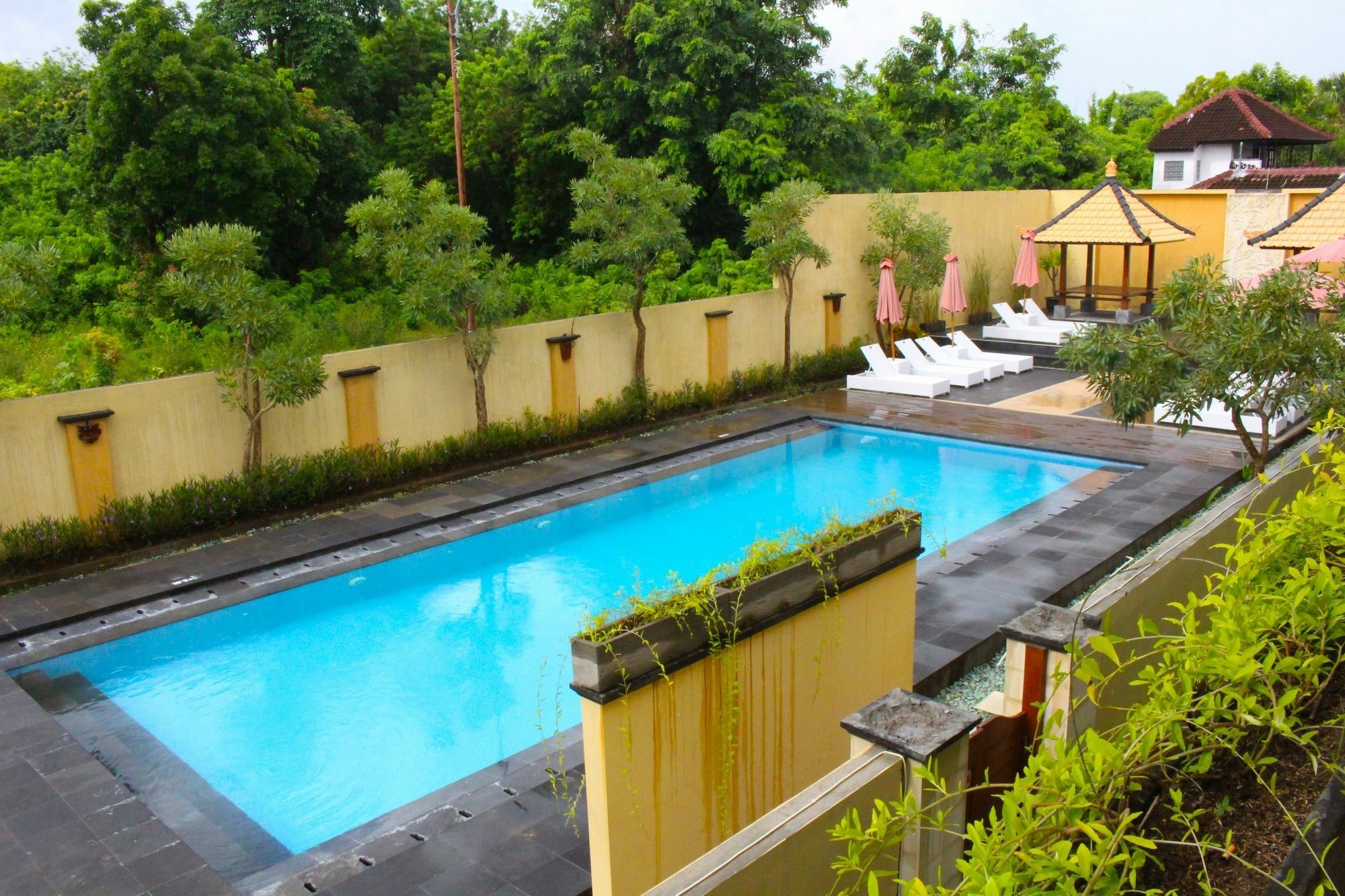 Bali Mega 3*
