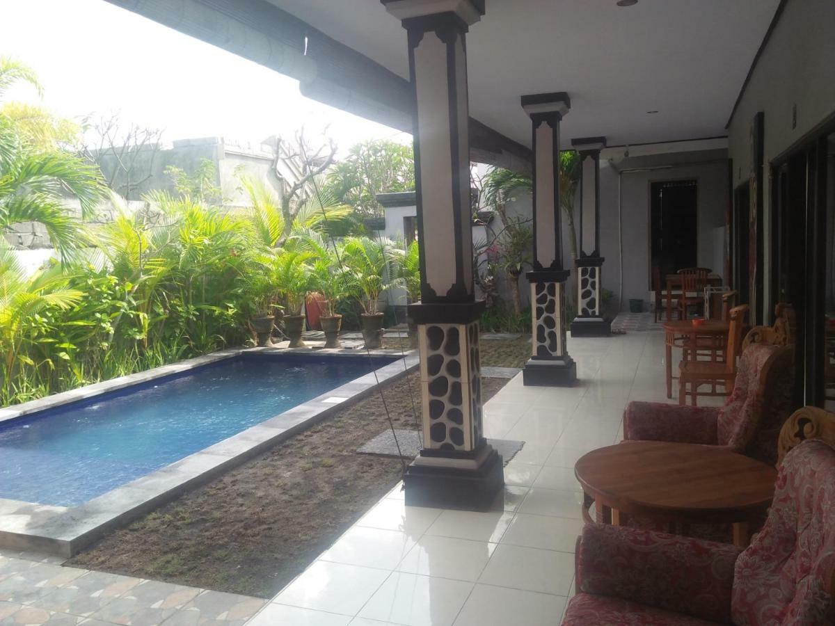 Pondok Dedik Guest house *