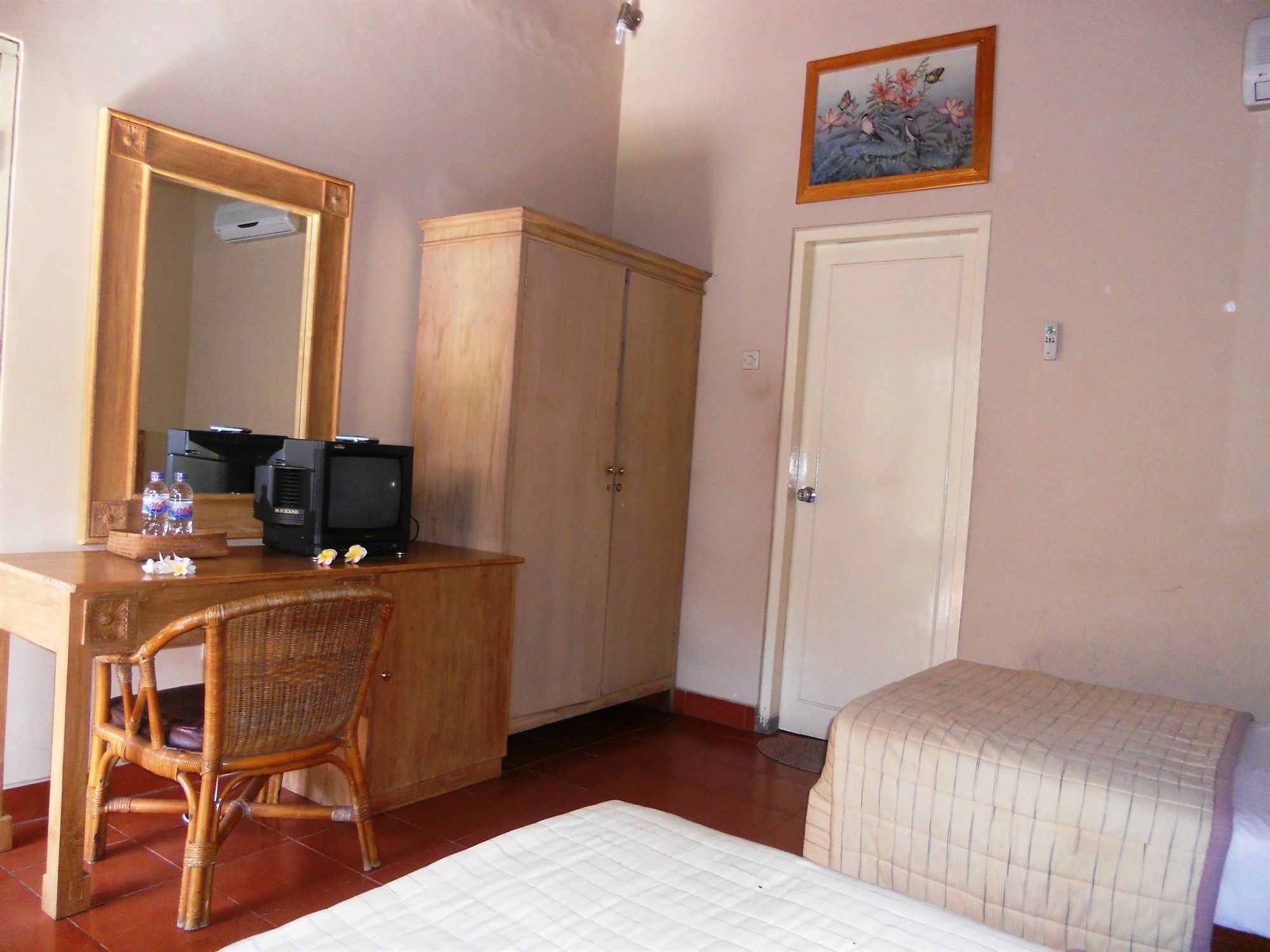 Hotel Bali Lovina 3*