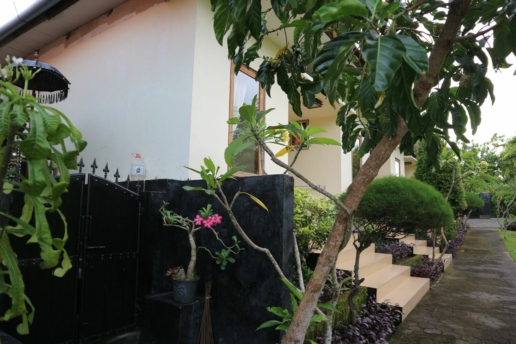 Guest house Bhujangga's Village Near Pantai Redpartner Uluwatu (Bali)