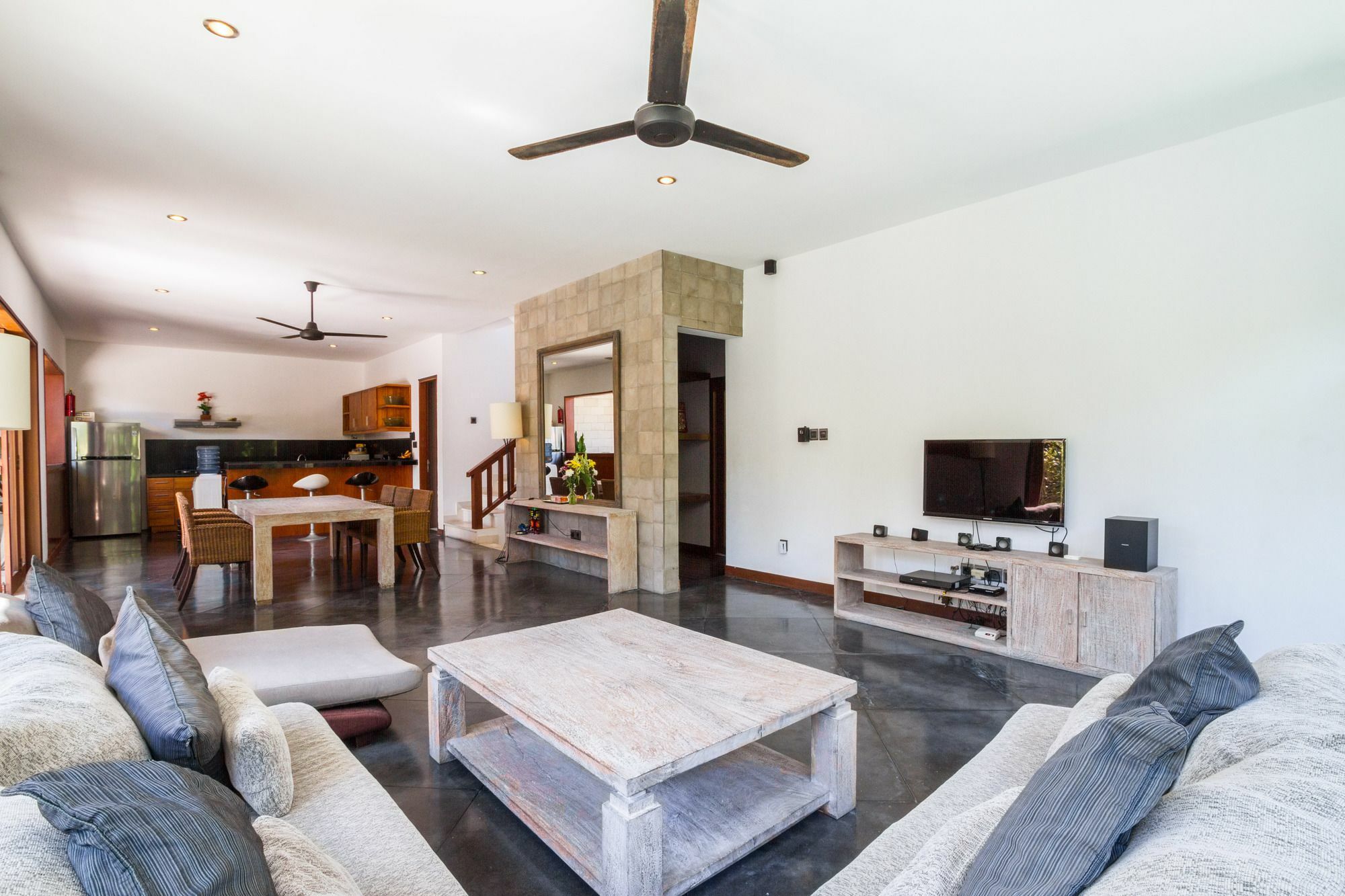 Villa Martine - Fantastic 5br - Perfect Location In Seminyak (Bali)