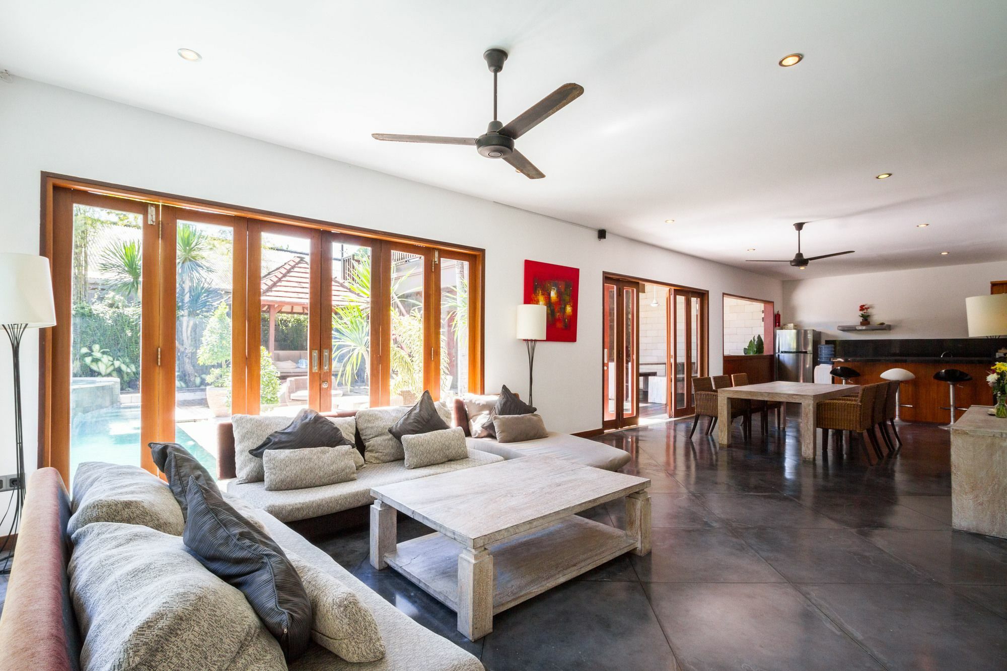 Martine - Fantastic 5br - Perfect Location In *