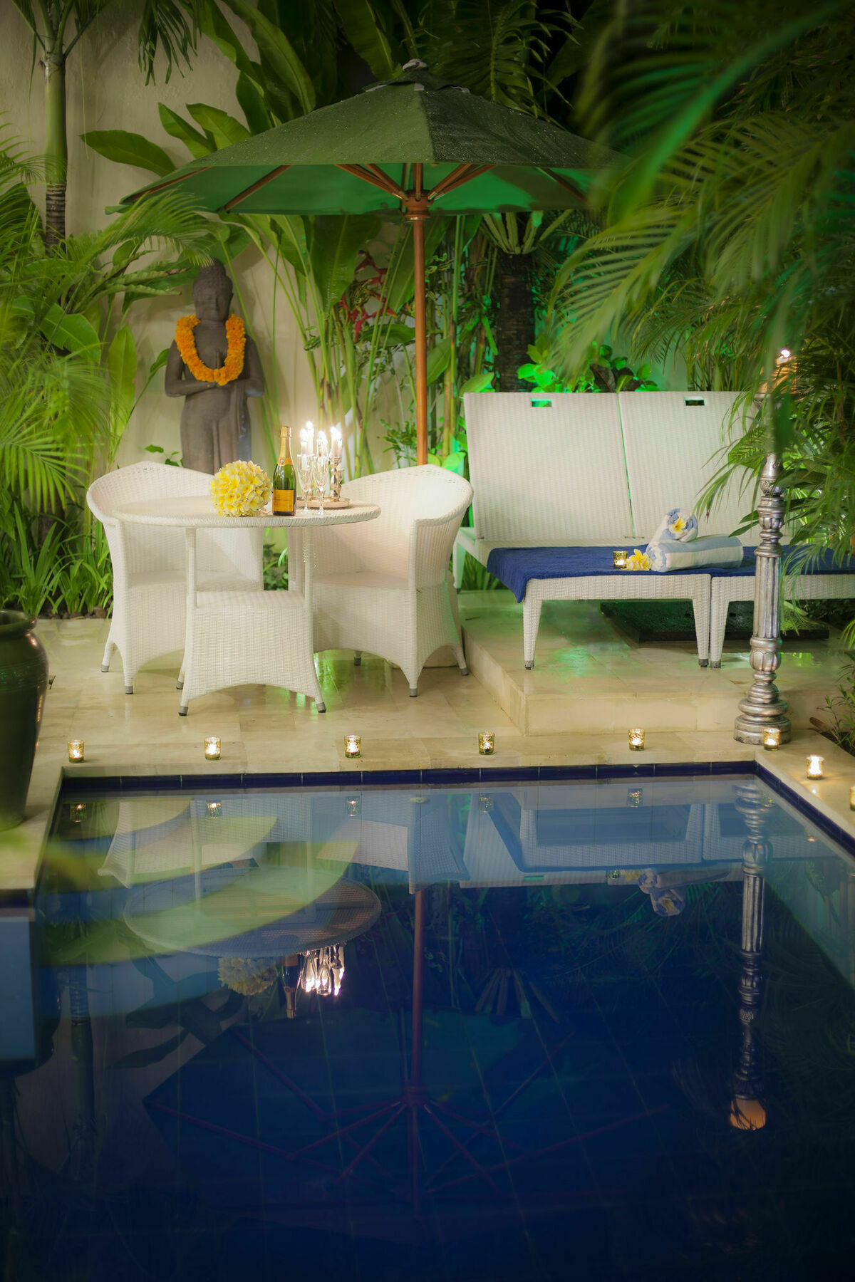 Frangipani Villa Seminyak *