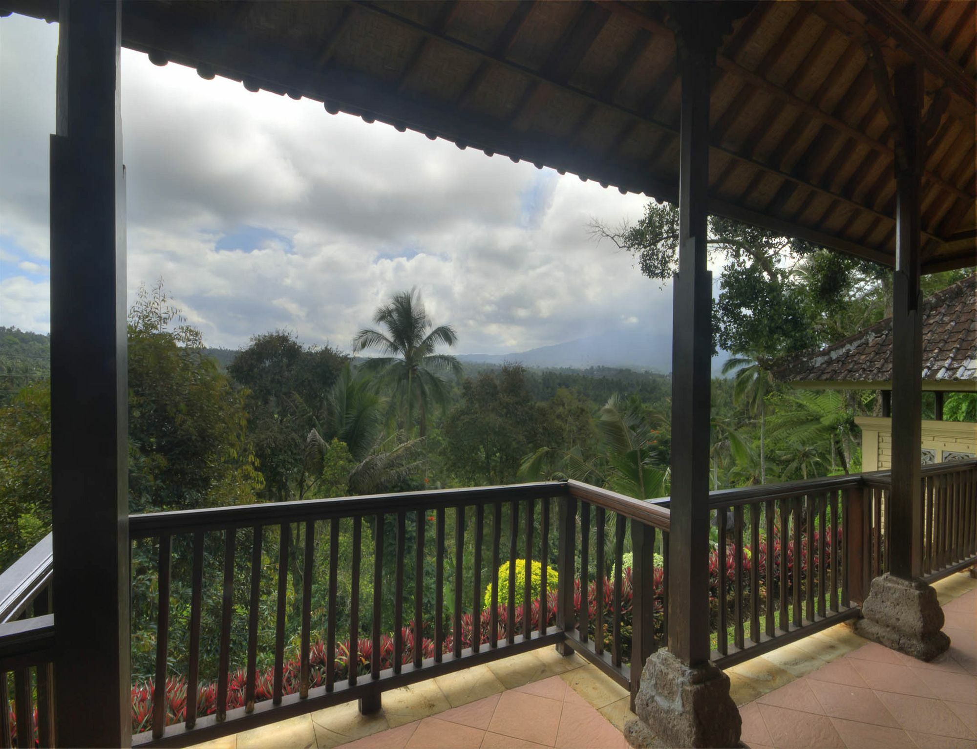 Cempaka Belimbing 4*