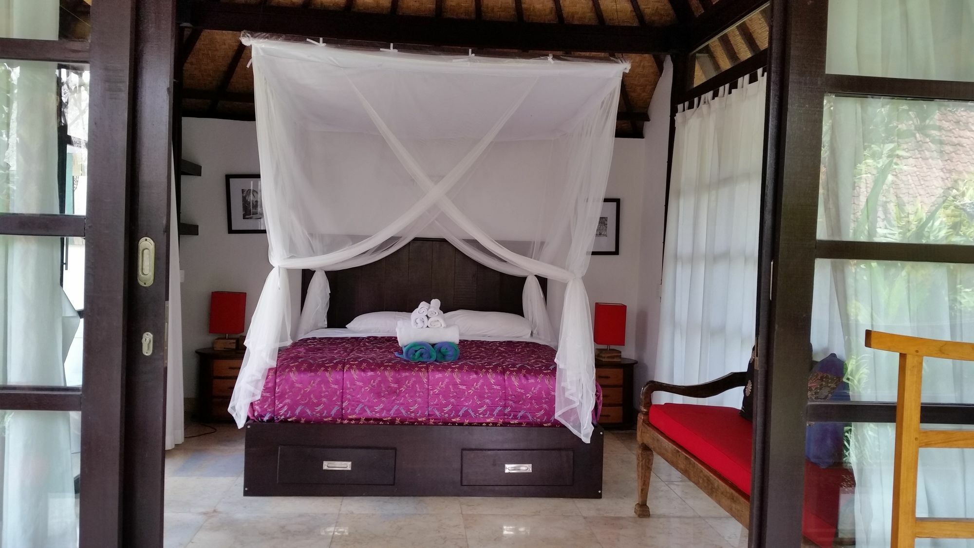 Lodtunduh Sari Holiday park 4*