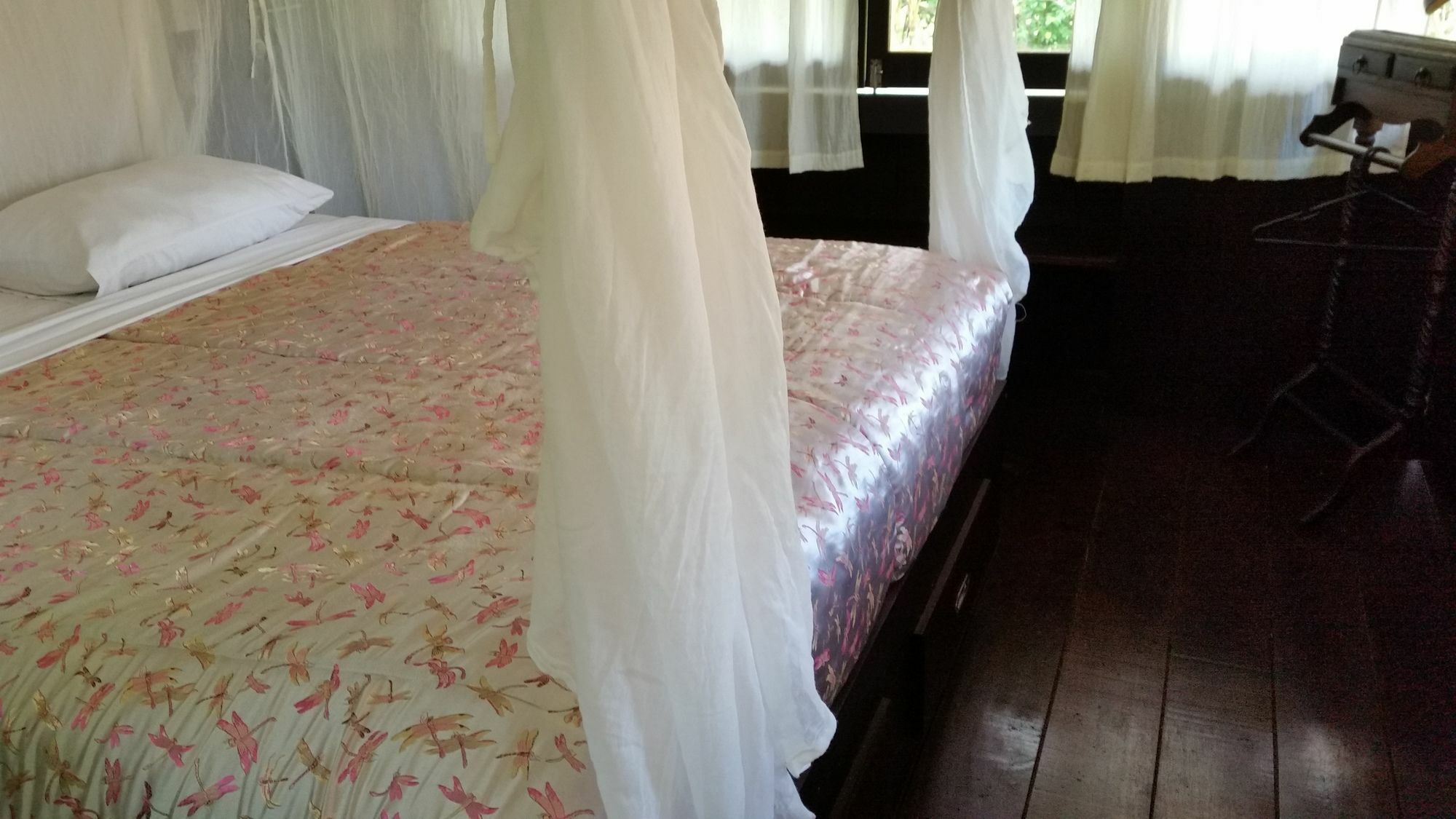 Lodtunduh Sari 4*