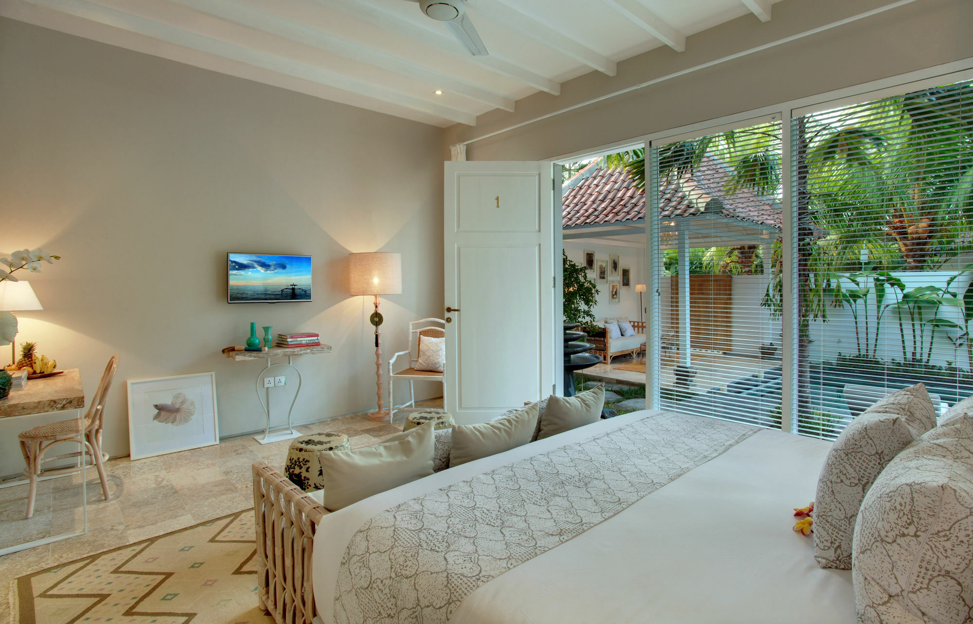 Guest house & Vespa 4 Seminyak (Bali)