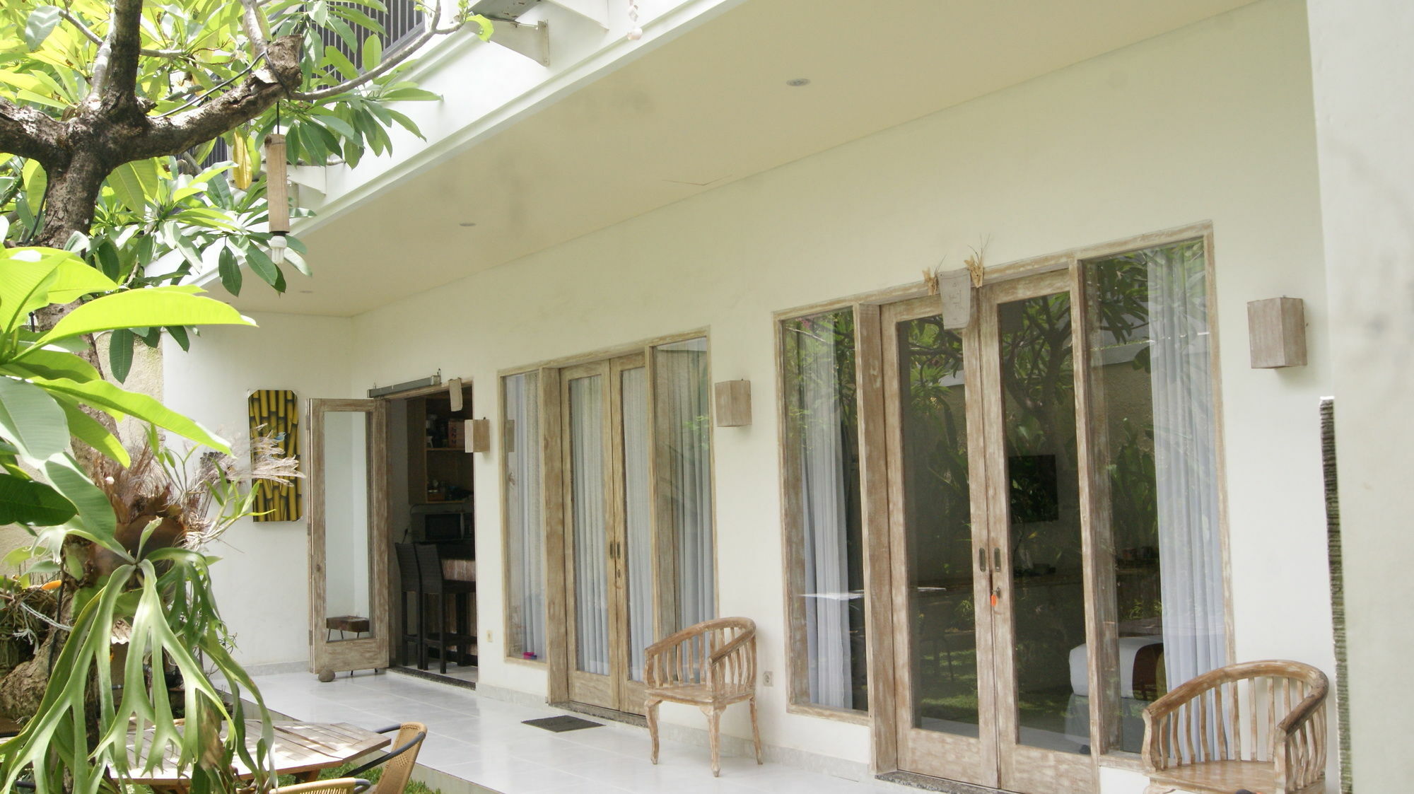 Guest house Sugiras Living