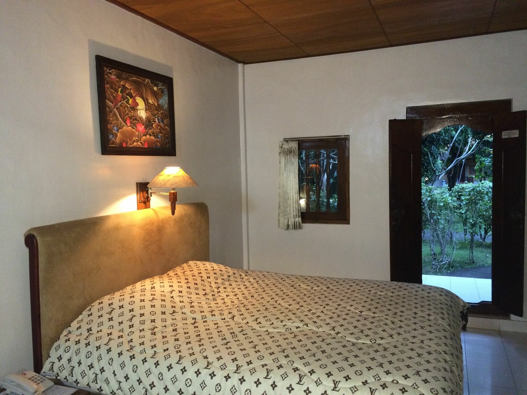 Suji Guest house