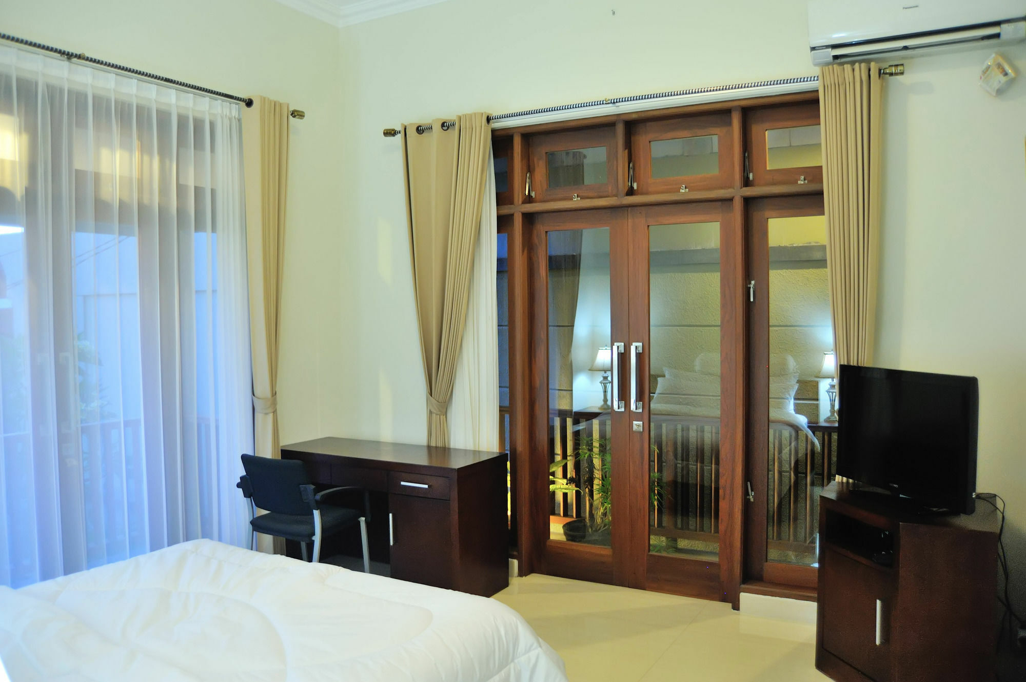 Safira Residences Aparthotel 2*