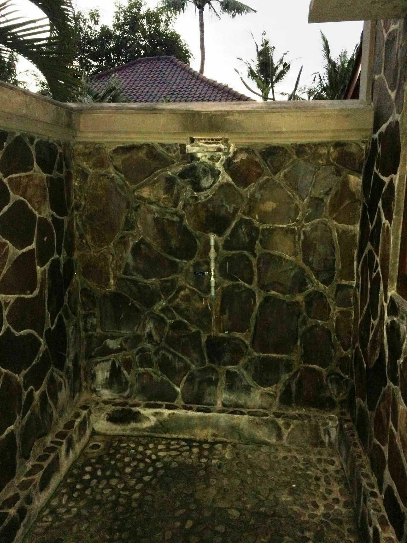 Suji Guest house 2*