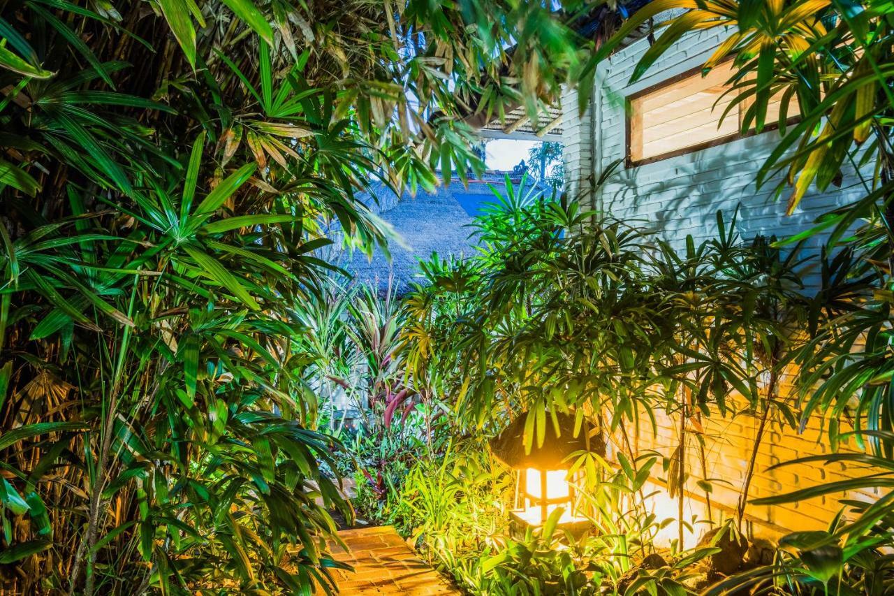 The Water Garden 3*