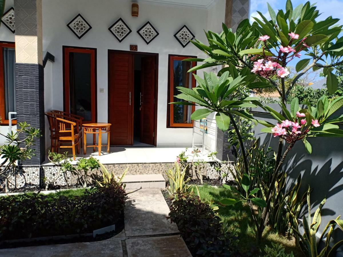 Homestay Dwiki Putra *