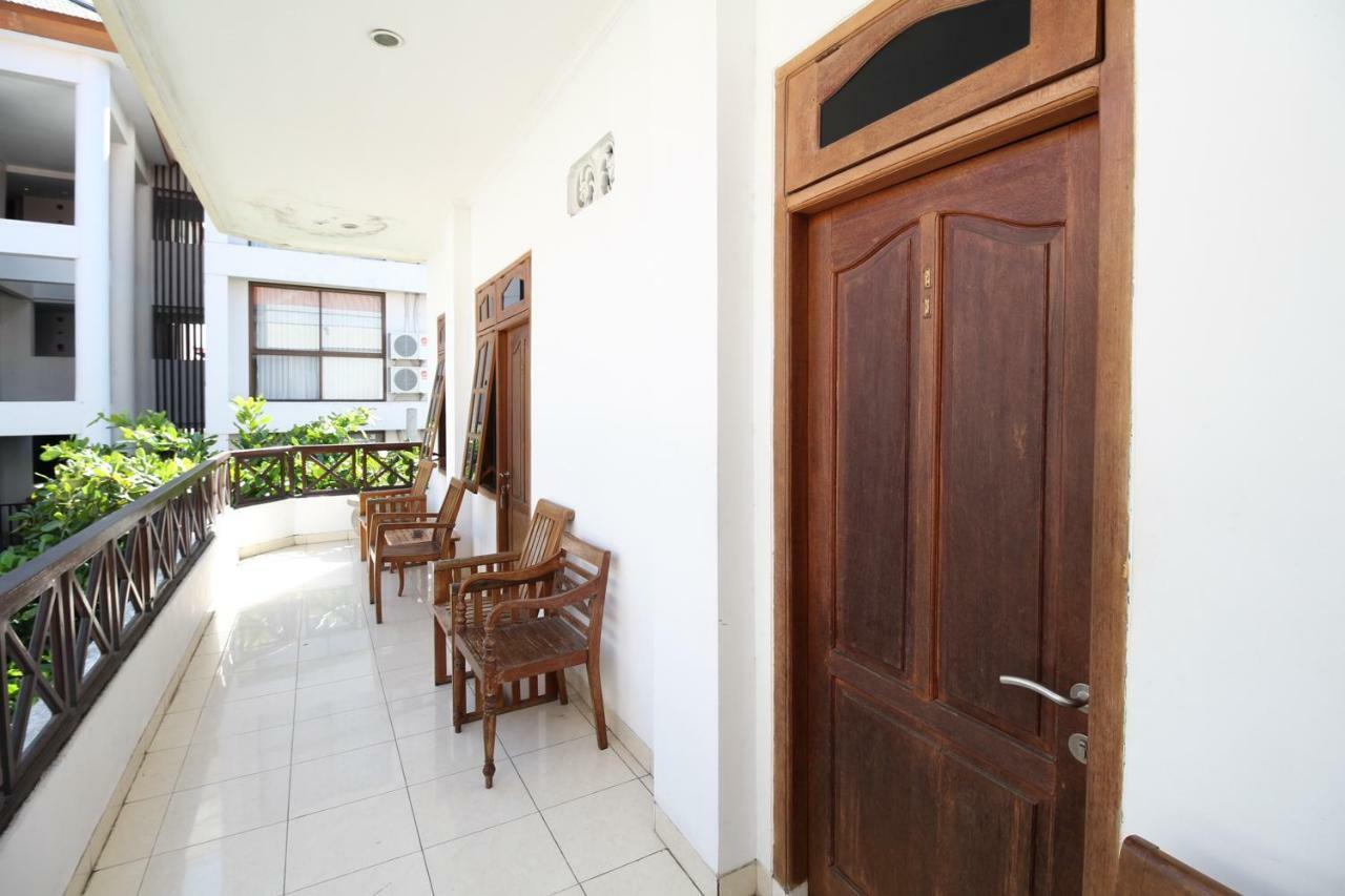 Airy Kartika Plaza Gang Melati 1 Bali Guest house *