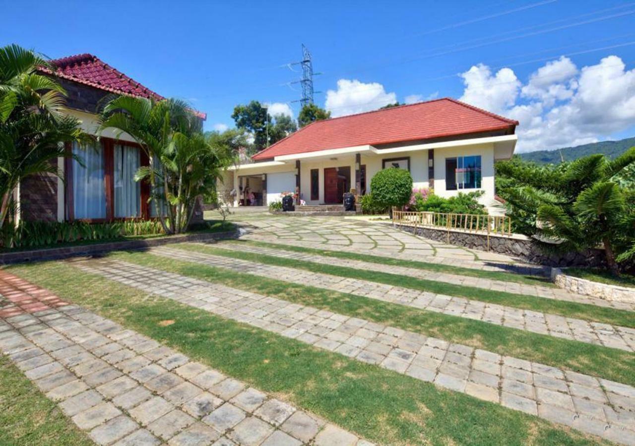 Villa Ebel Lovina (Bali)