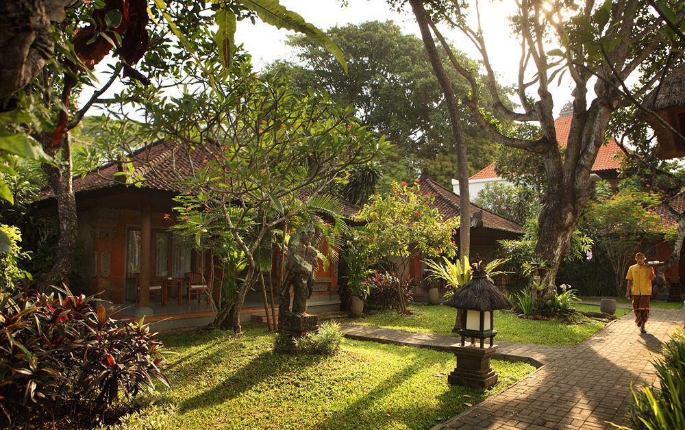Griya Santrian A Beach 4* Sanur (Bali)