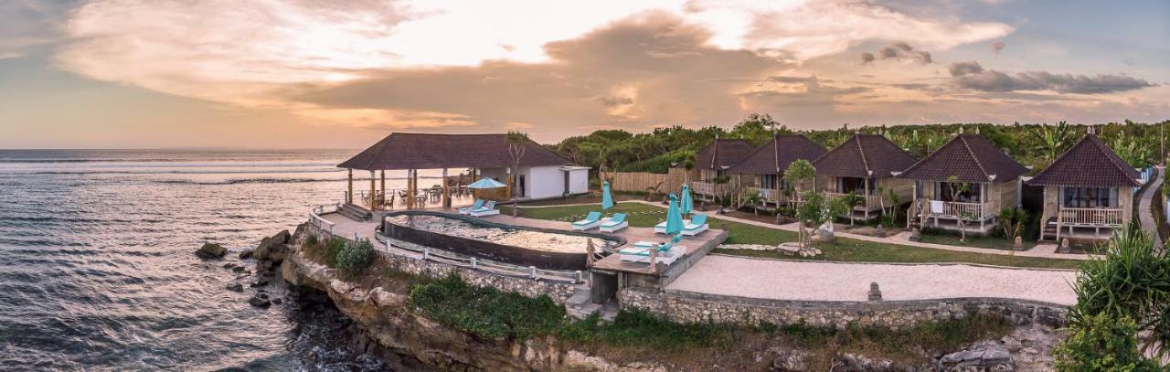 Ombak Bay Lembongan