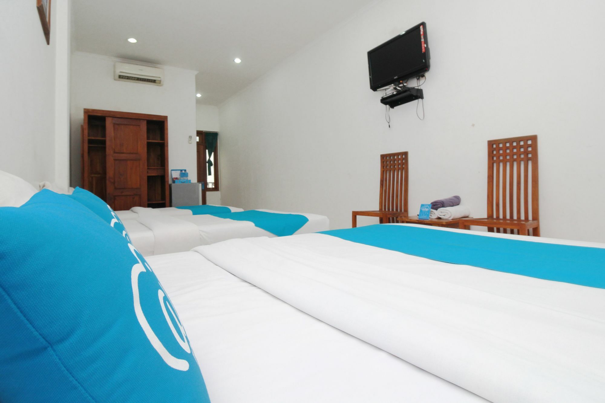 Airy Kartika Plaza Gang Melati 1 Bali *