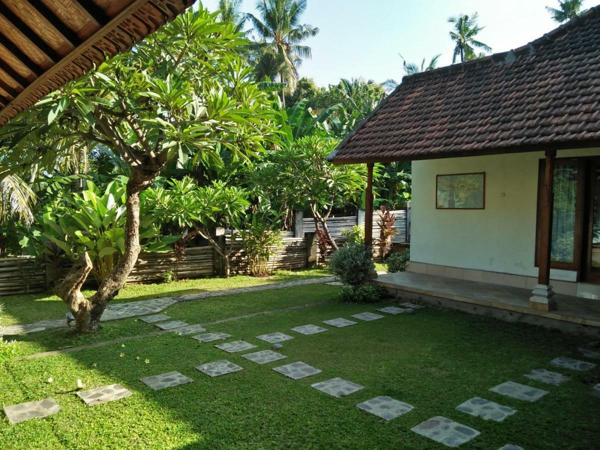 Bed & Breakfast Memes House Backpacker 2*