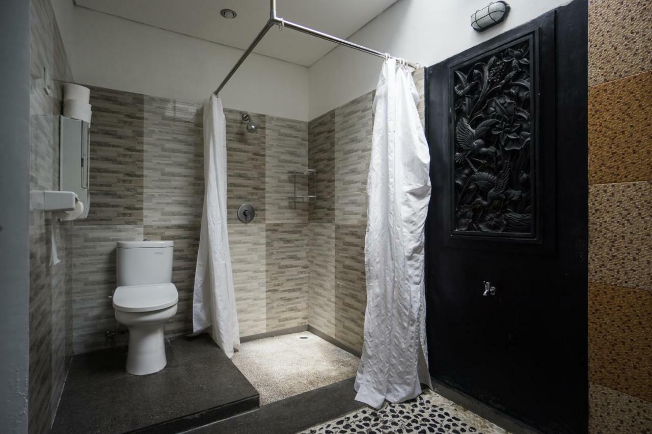 Vande Guest house 2*