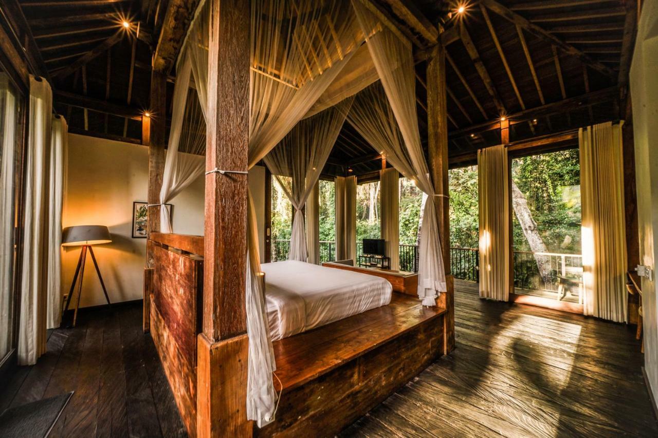 Surya Kembar Resor 4*