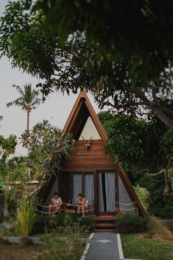 Wisma tamu Batan Sabo & Co Toyapakeh