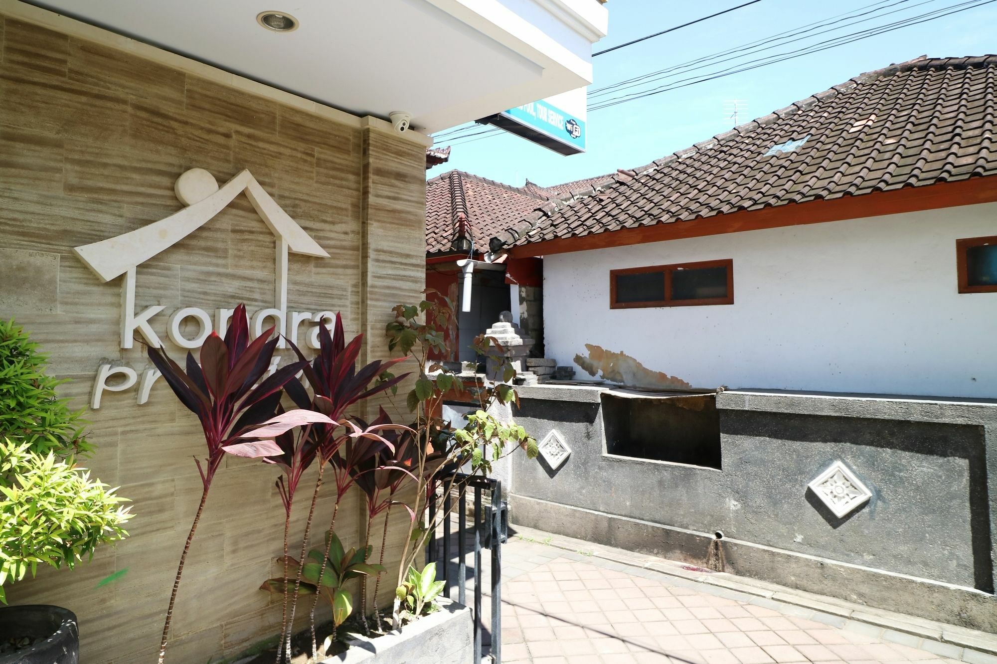 Kondra Premiere Kuta Wisma tamu 2*