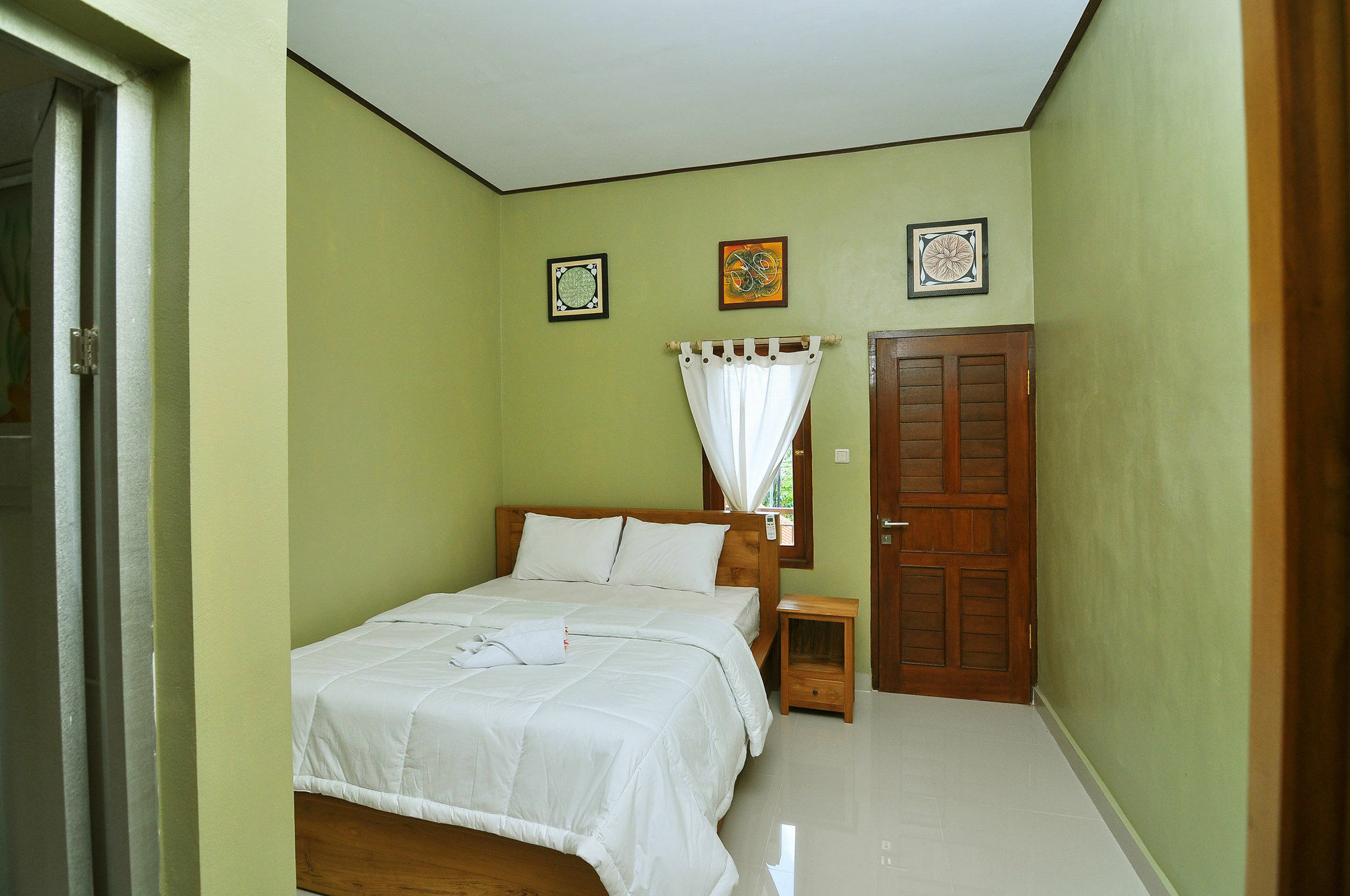 Cempaka Mas Wisma tamu 2*