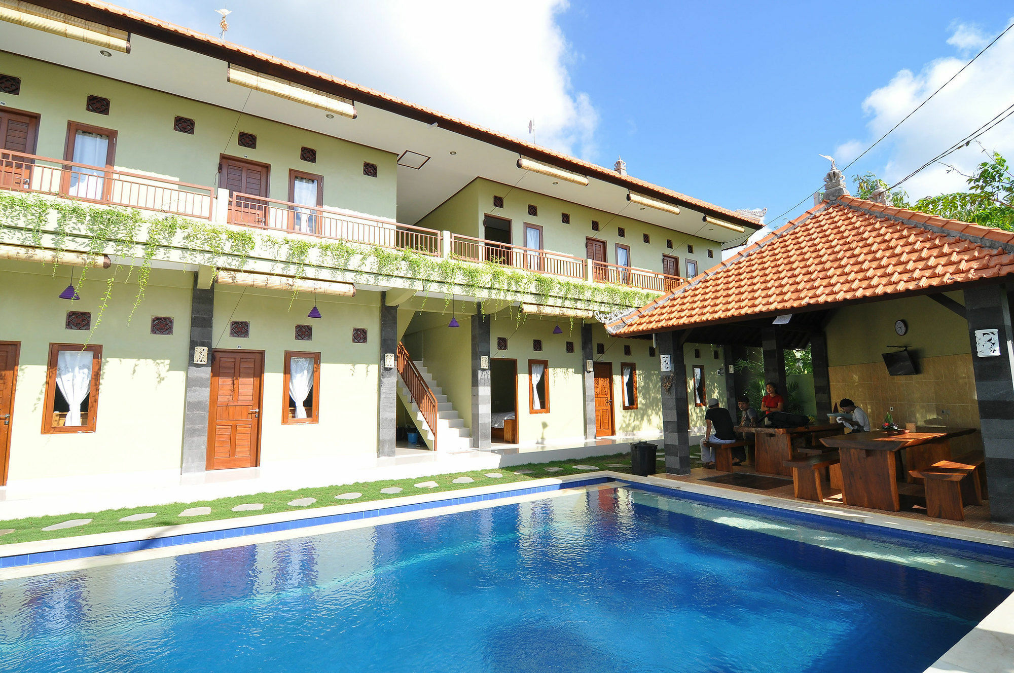 Cempaka Mas Guest house 2*