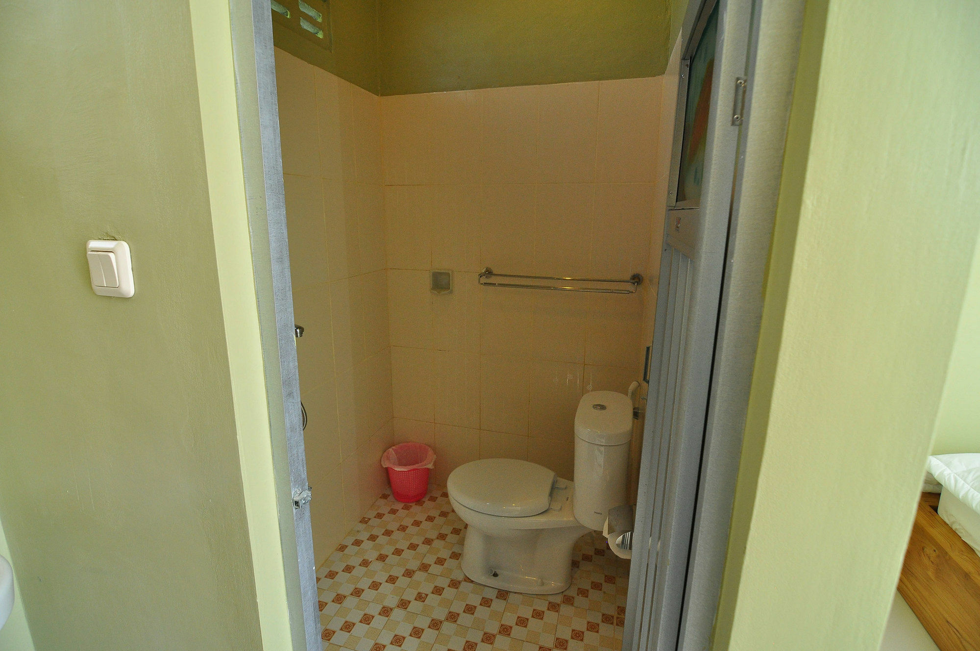 Cempaka Mas Wisma tamu 2*