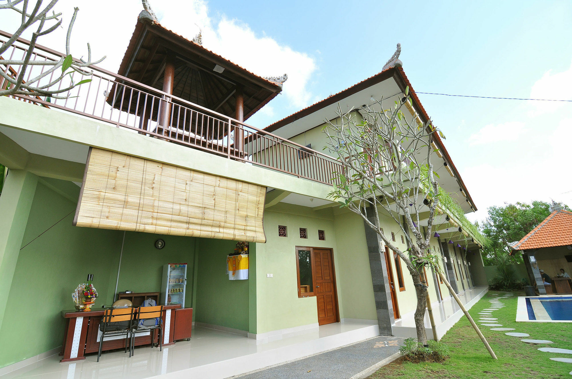 Wisma tamu Cempaka Mas 2*