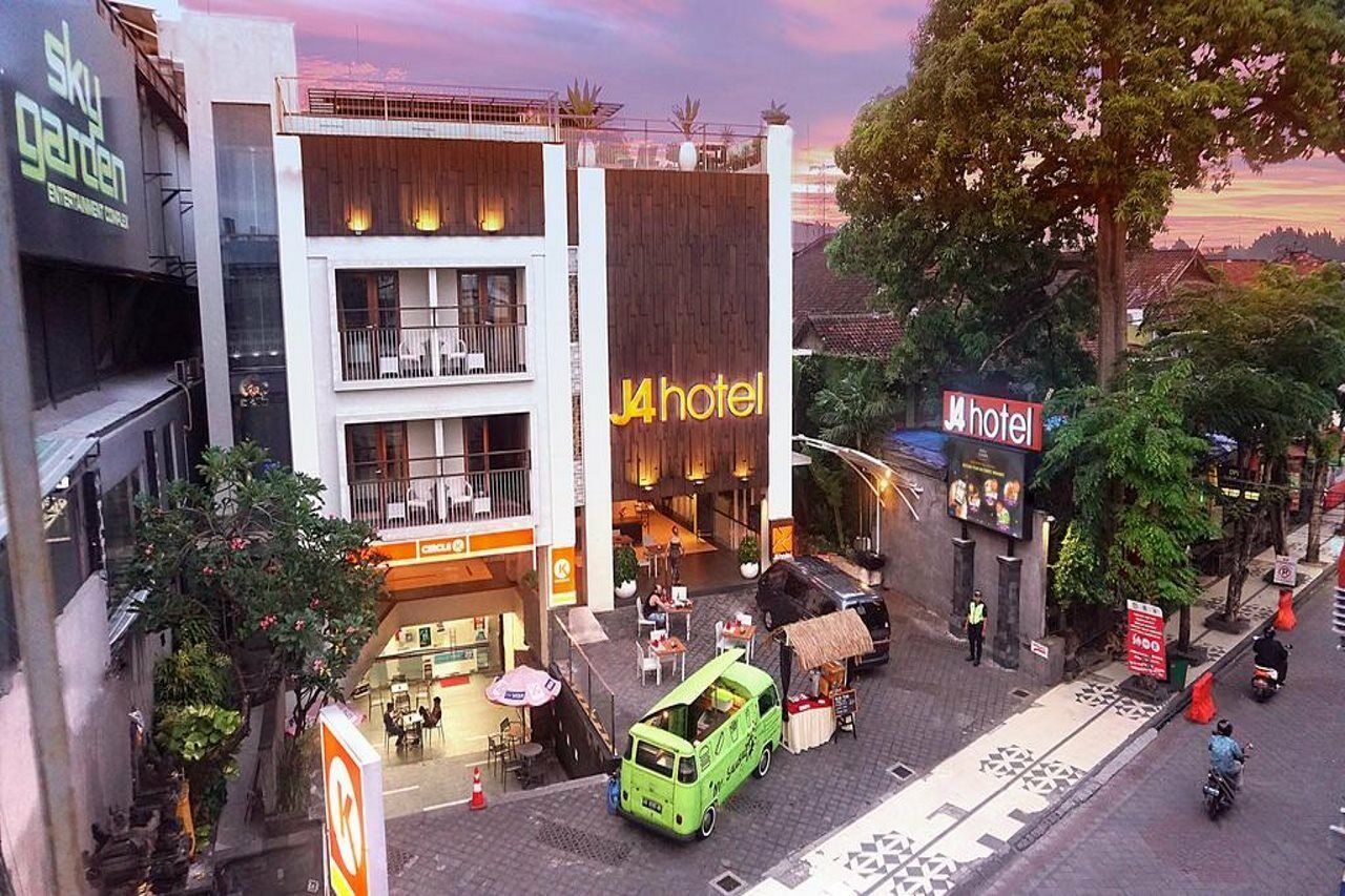 Hotel J4 Legian (Bali)