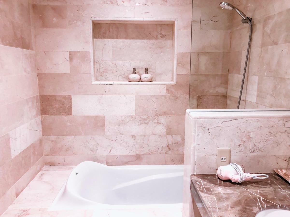 Hikari Guest house