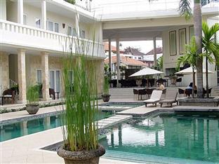 Hotel Bali Court & 3*