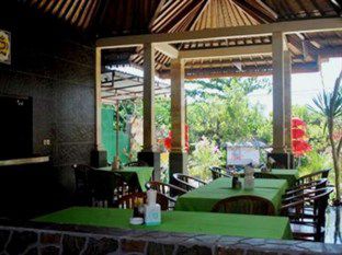 Wreck Divers & Restaurant