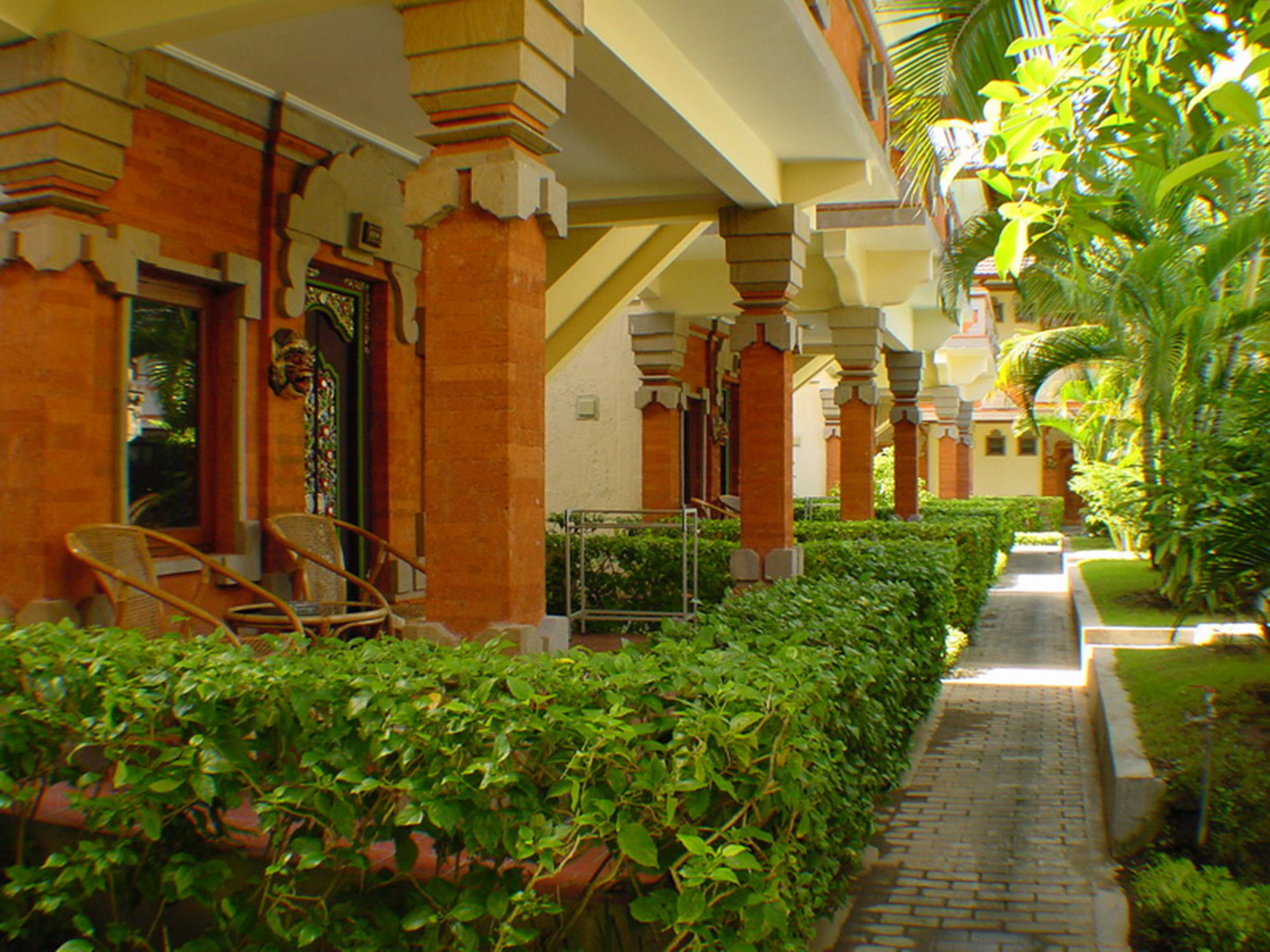 Hotel Grand Kumala Kumala Kuta Bali 3*