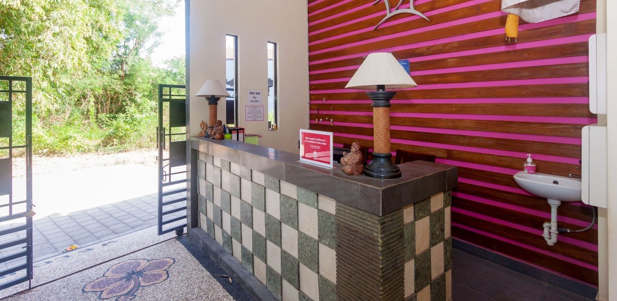 Wisma tamu Zen Taman Baruna 2*