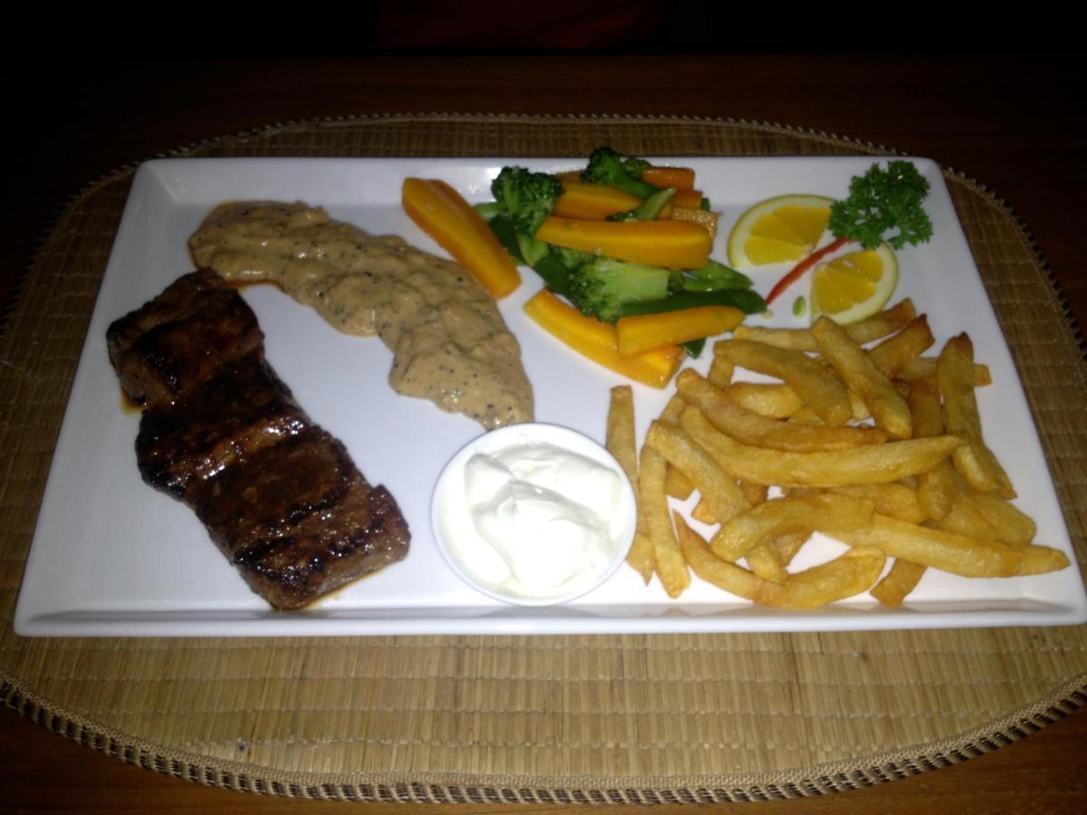 Chonos Hotel 3*
