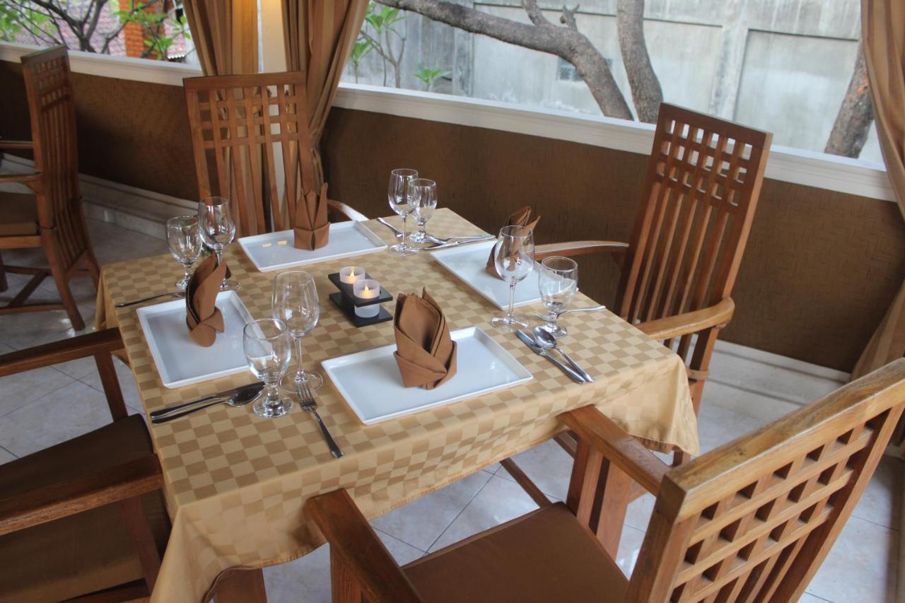 Hotel Chonos Lovina (Bali)