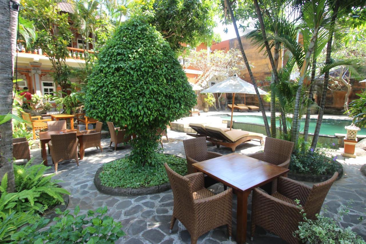Chonos 3* Lovina (Bali)