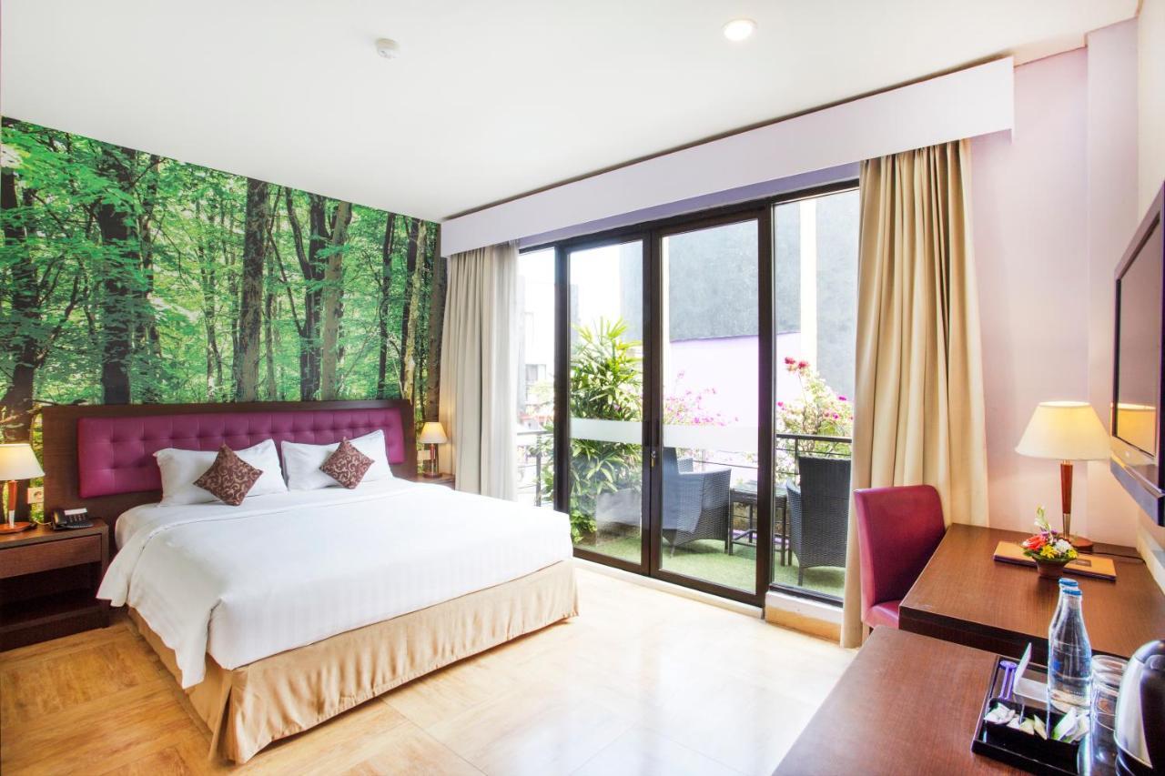Hotel Kuta Park 4*