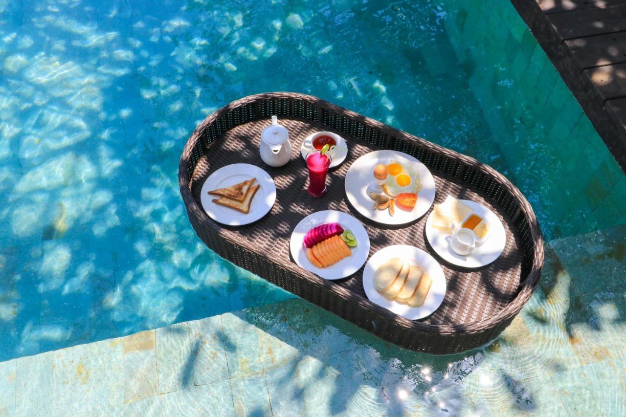 Tigadis Villa Ungasan (Bali)