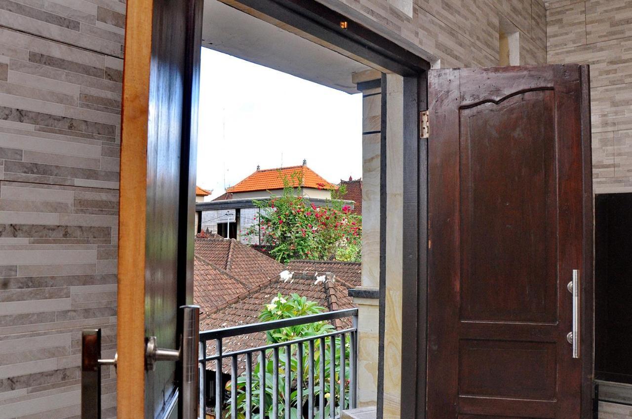 Astiti Salon And Guest house *
