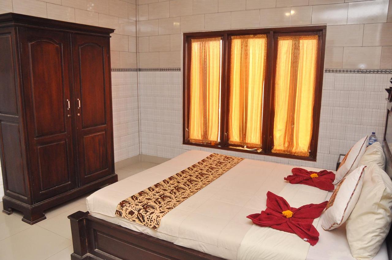 Astiti Salon And Ubud (Bali)