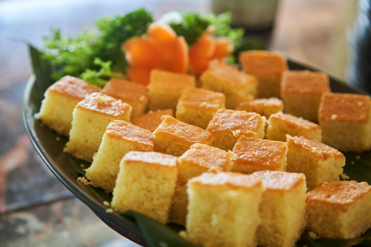 Komaneka At Rasa Sayang Resor 4*