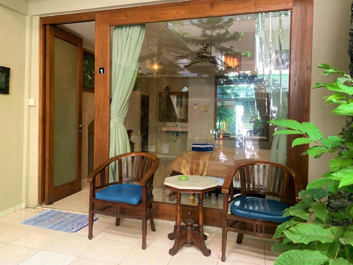 Sus Beach Cottages 1 BALI